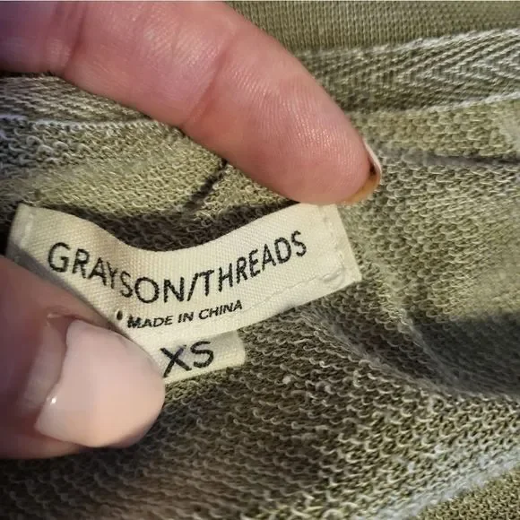 GRAYSON THREADS CAMO TOP - Picture 3 of 3